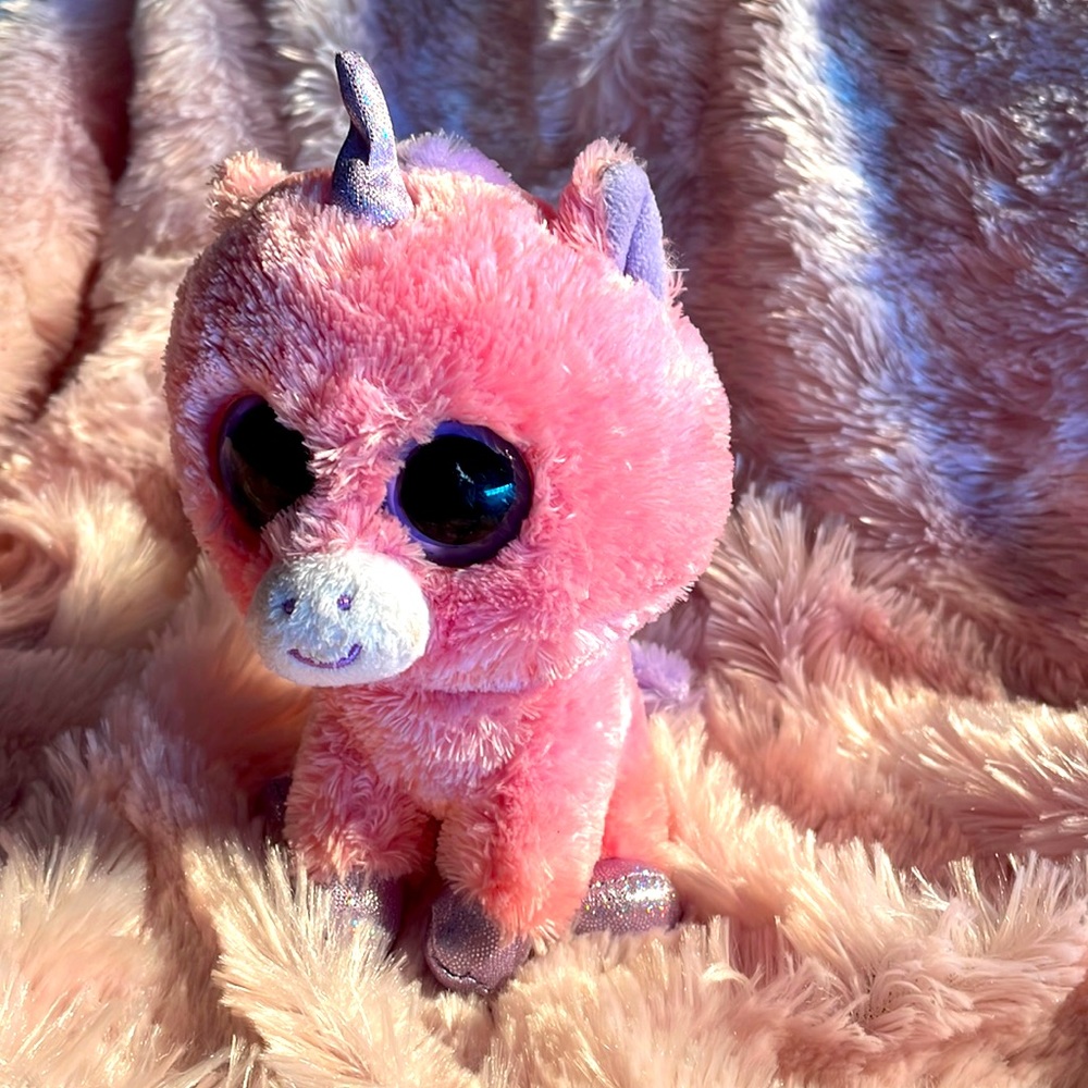 Rare Magic The Pink Unicorn Beanie Boo 6 inch
